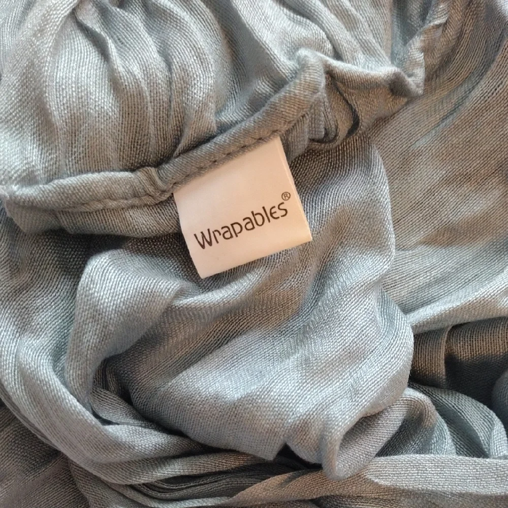 Elegant Blue Gray Women's Infinity Scarf - Picture 5 of 6